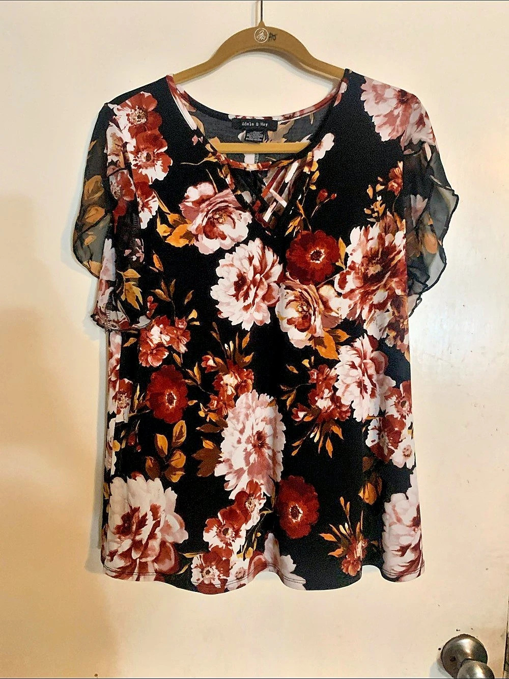 Adele & May Floral Lace-Up Blouse in Black & Pink Size XL